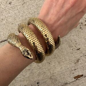 Vintage Whiting And Davis Coiled Mesh Snake Bracelet